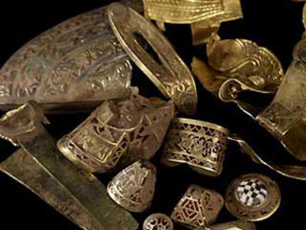 Gold ornaments, bngles staffs